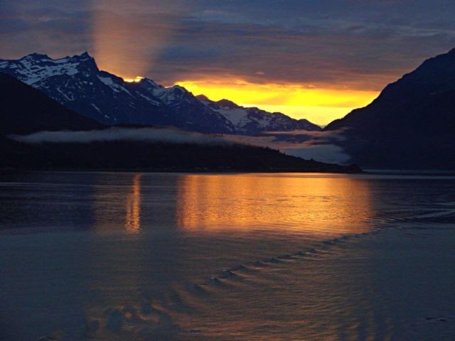 SKAGWAY SUNSET 