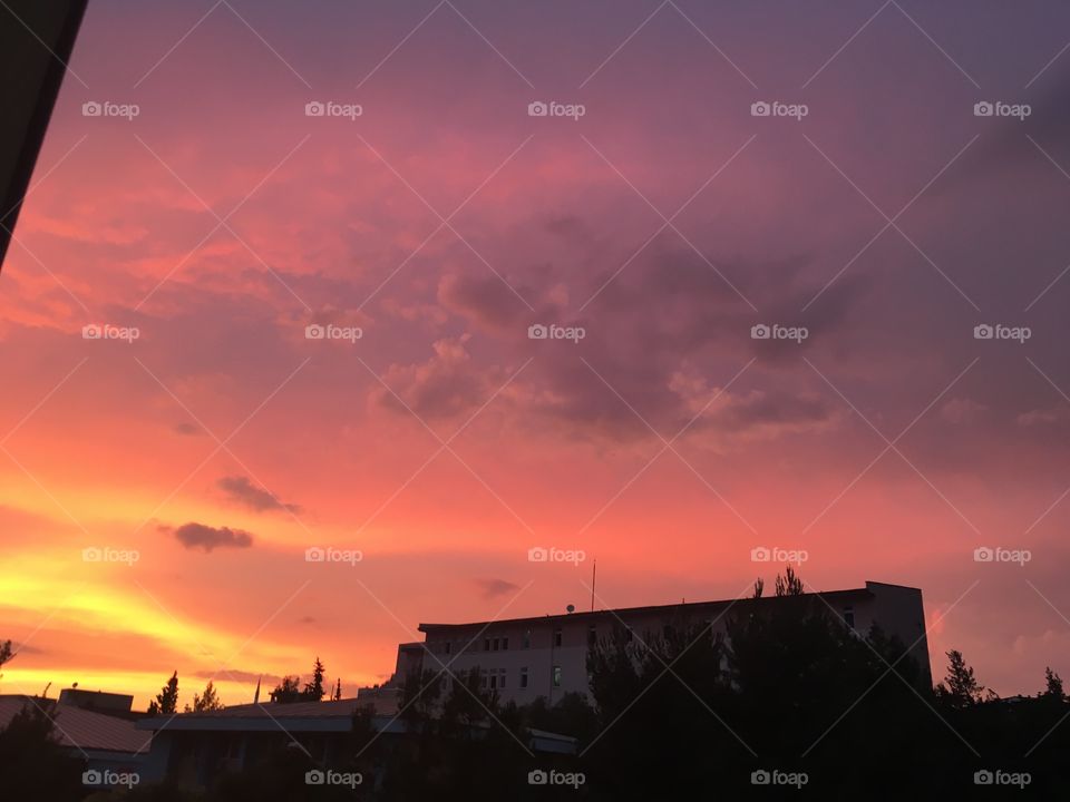 Open your eyes and look around ✨✨