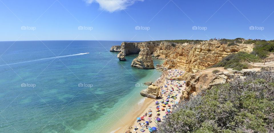 Cliffs praia da Marinha Portugal 