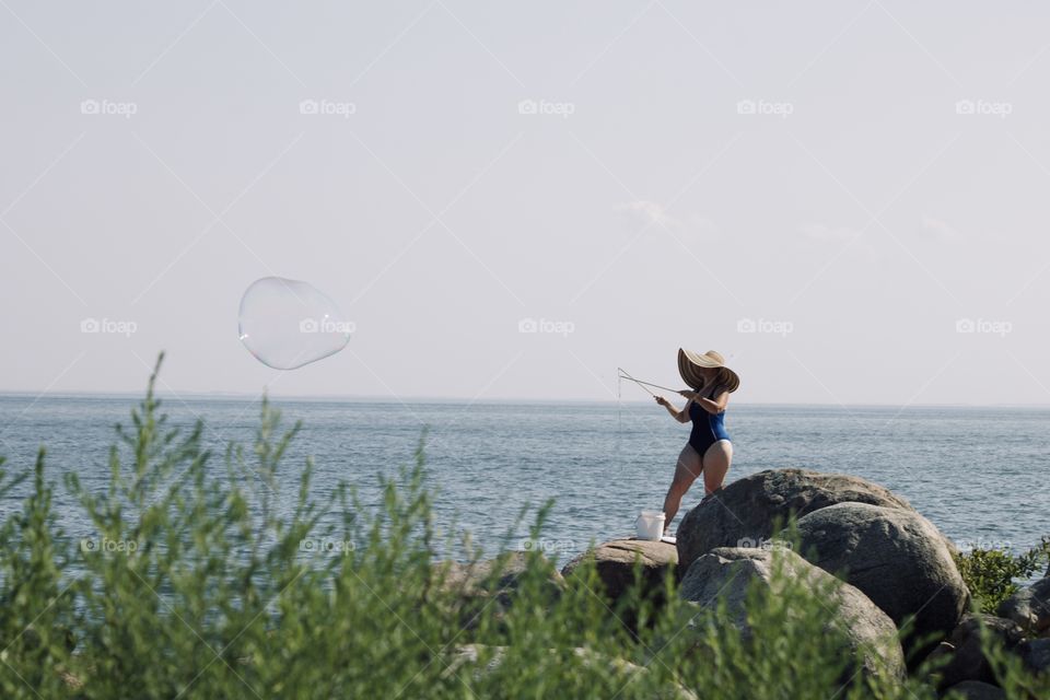 Bubbles by the water