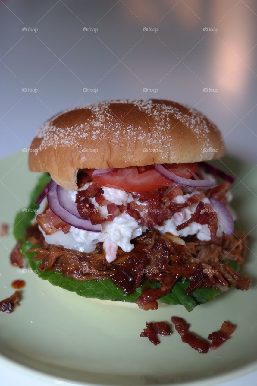 Pulled pork burger