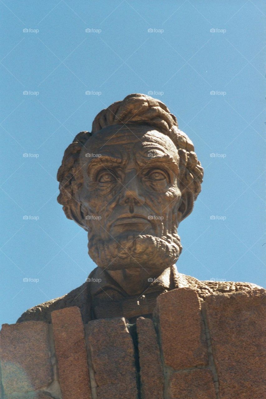 Abraham Lincoln statue