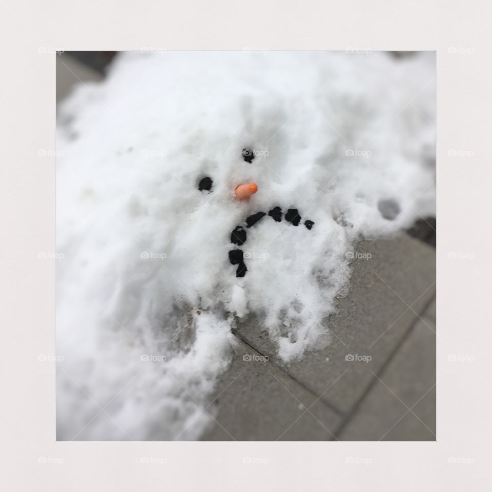 Sad snowman