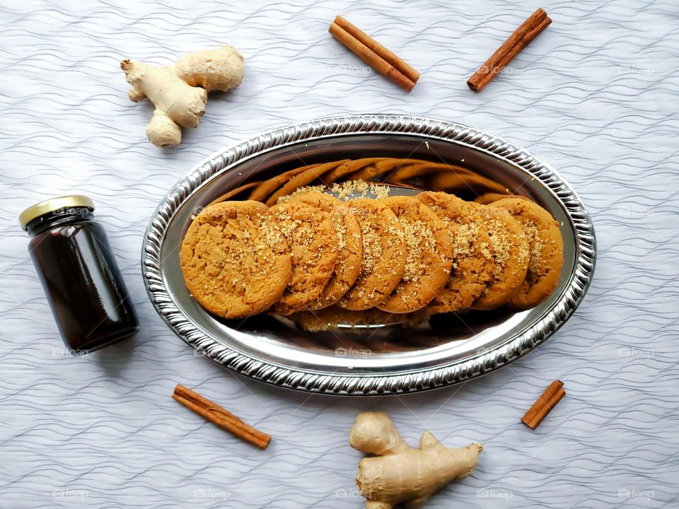 Cinnamon, ginger, molasses cookies!