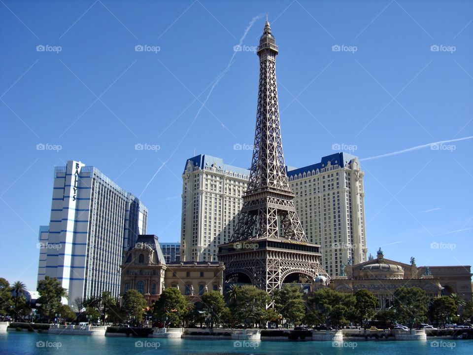 Eiffel Vegas