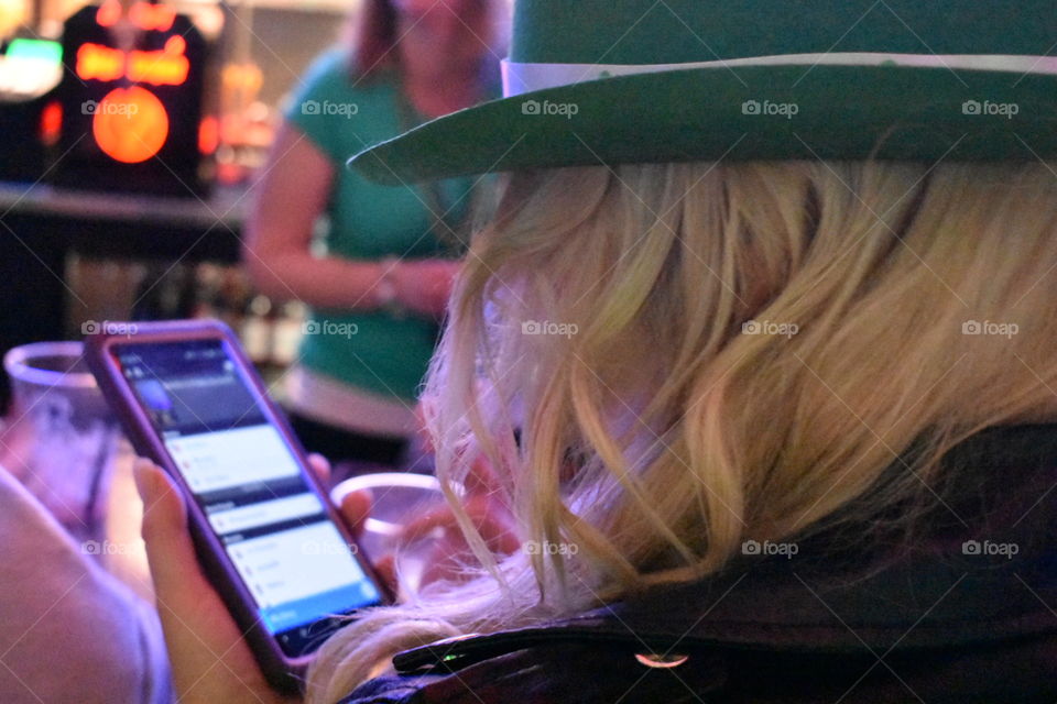 leprechaun on a cell