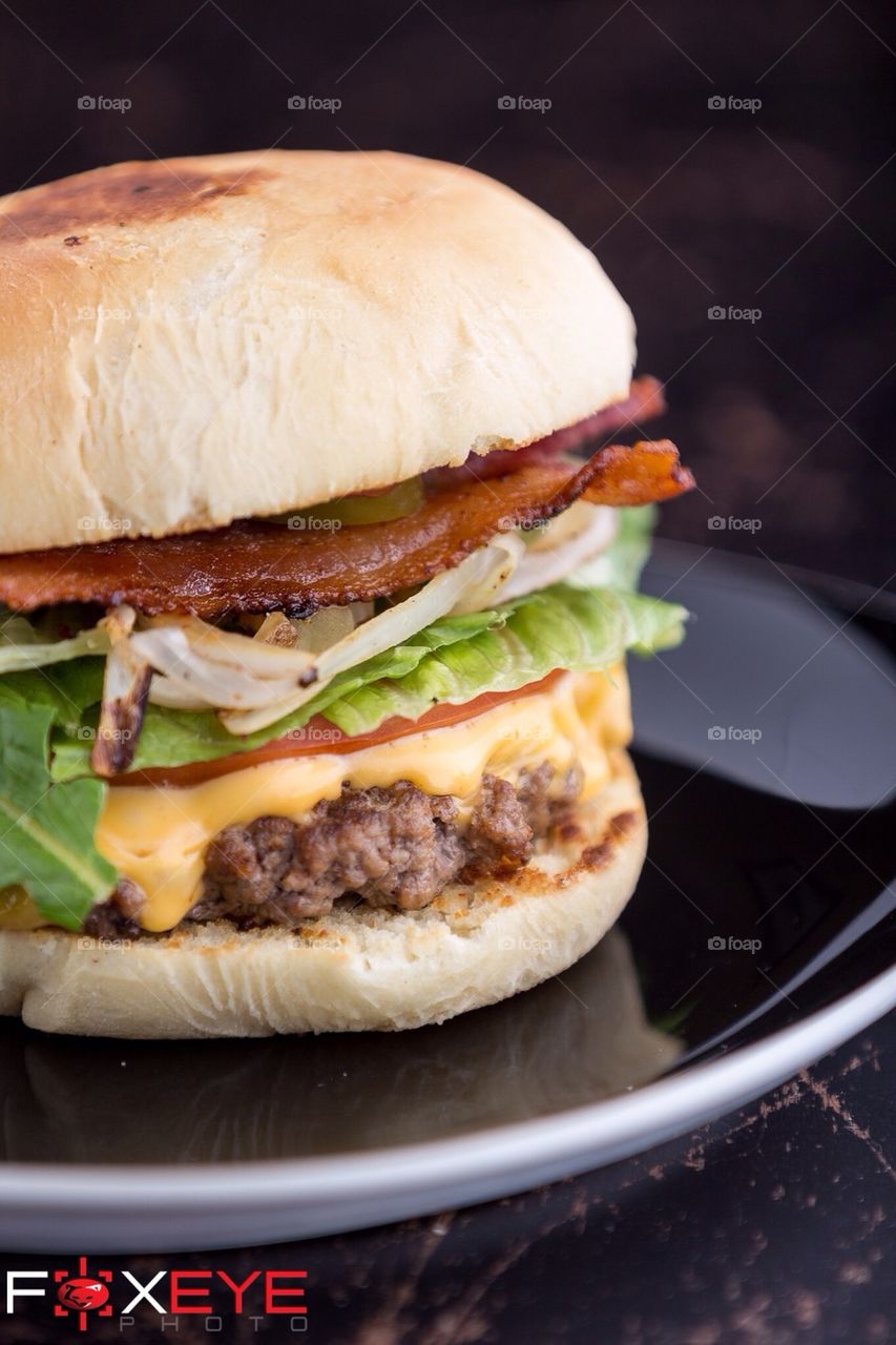Bacon cheeseburger