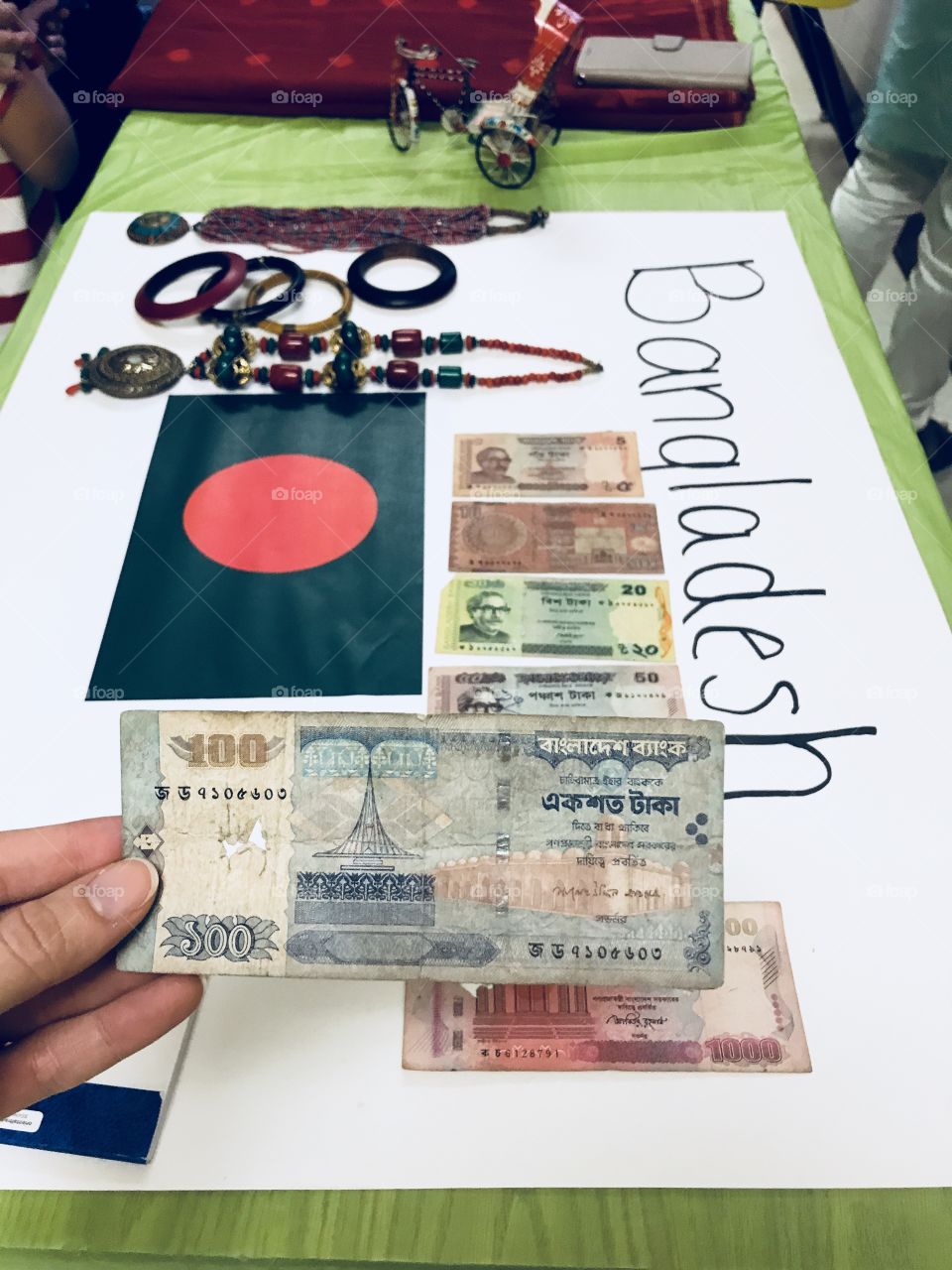100 Taka. Bangladesh currency 🇧🇩