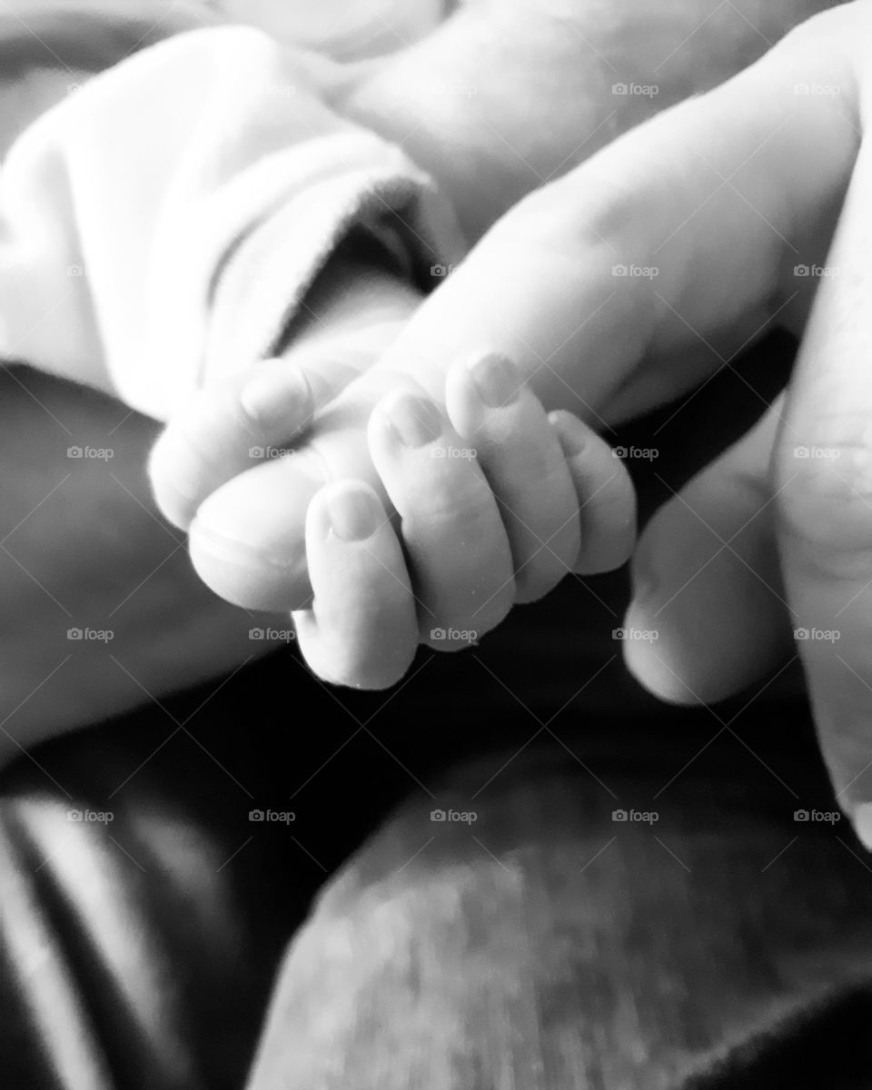 newborn grasp