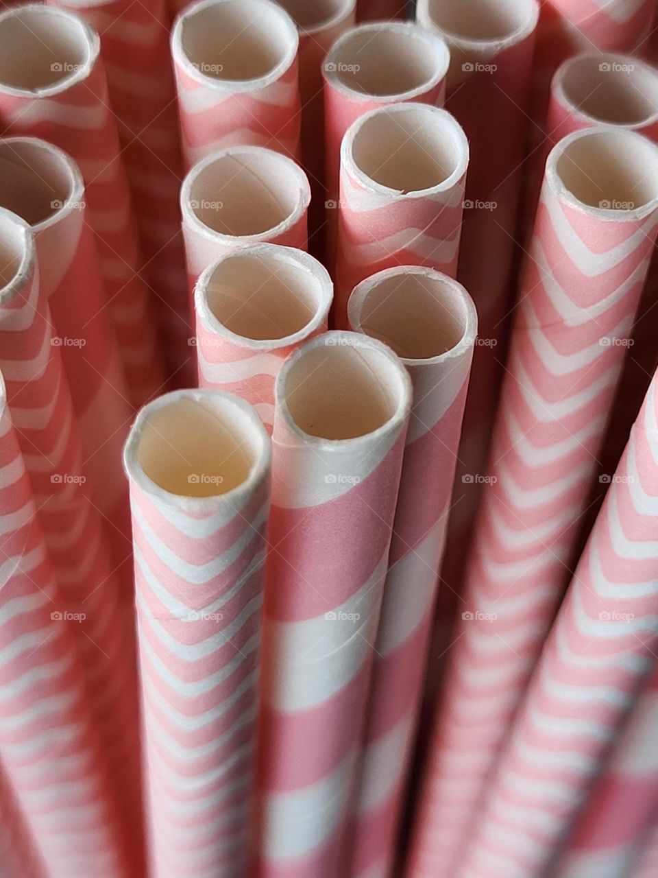 Barbie straws in pink