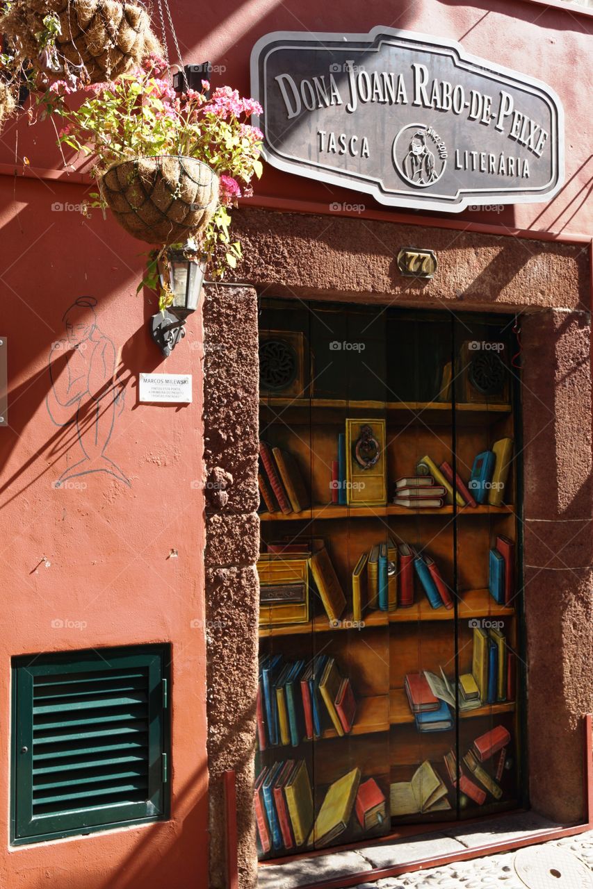 Decorated door 