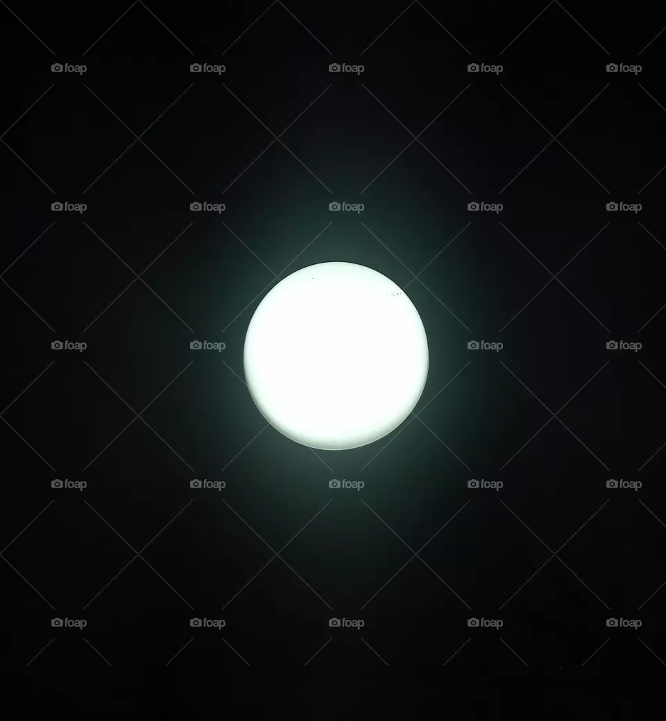 a bulb looking like moon