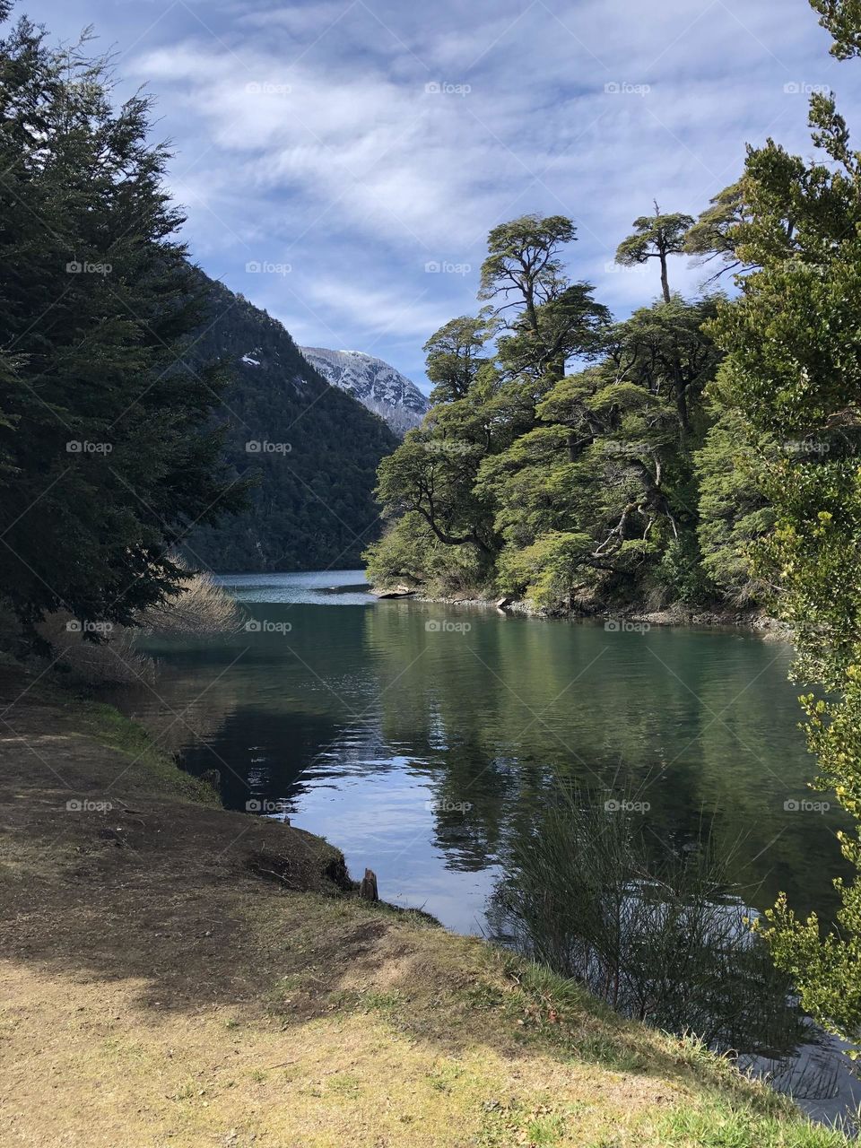 Paisaje Sur Lagos Transparente Montañas