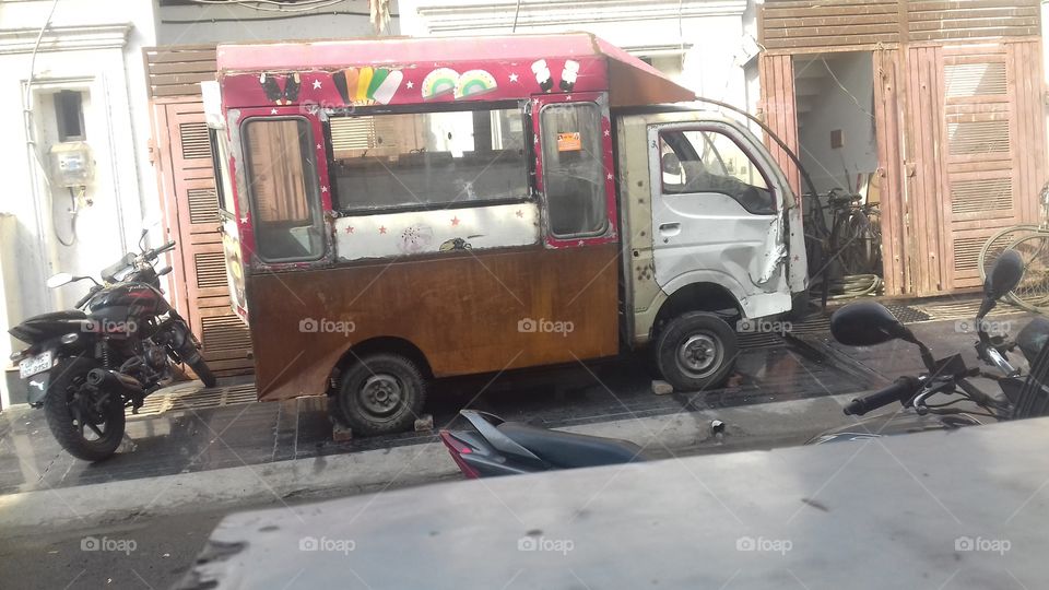 ice-cream van