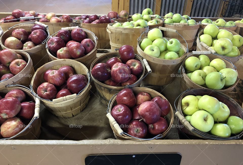 Fall harvest apples at the local farmers market 