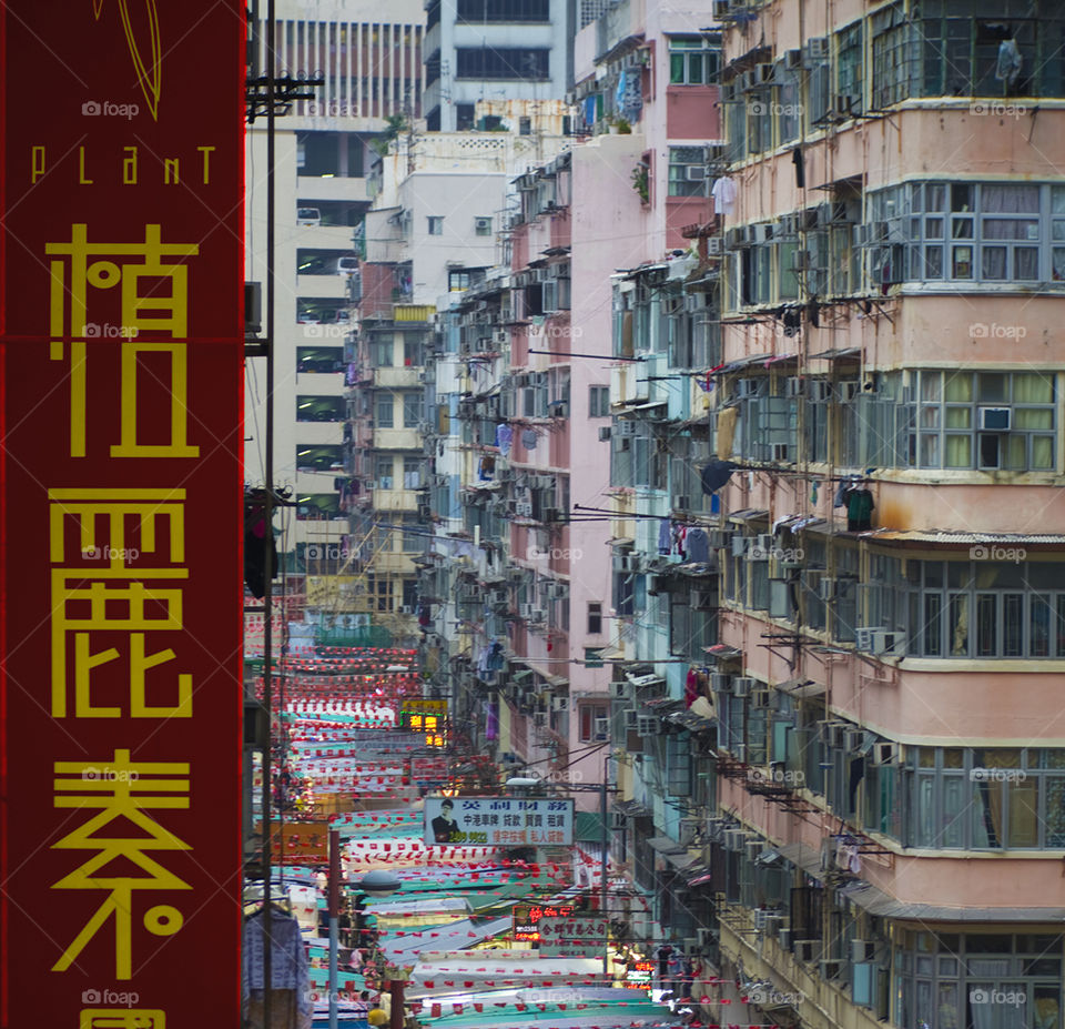 Hong Kong market. Jordan's Temple St night market