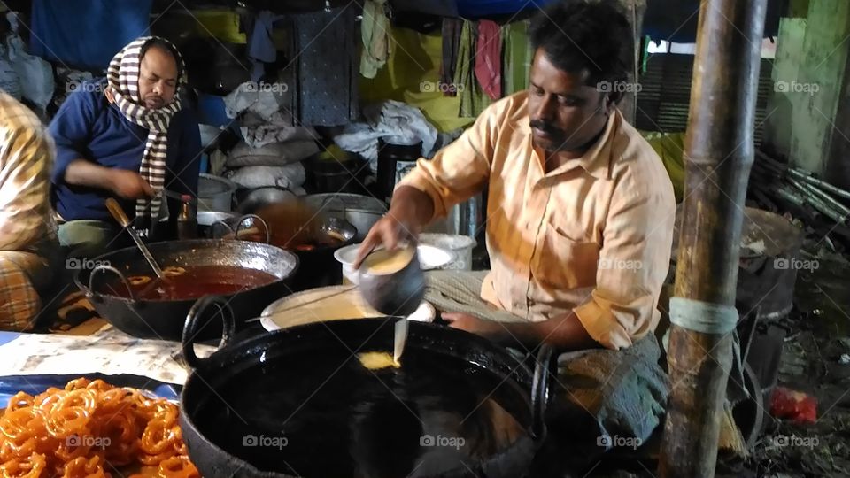 Making of famous indian sweet called jalebi