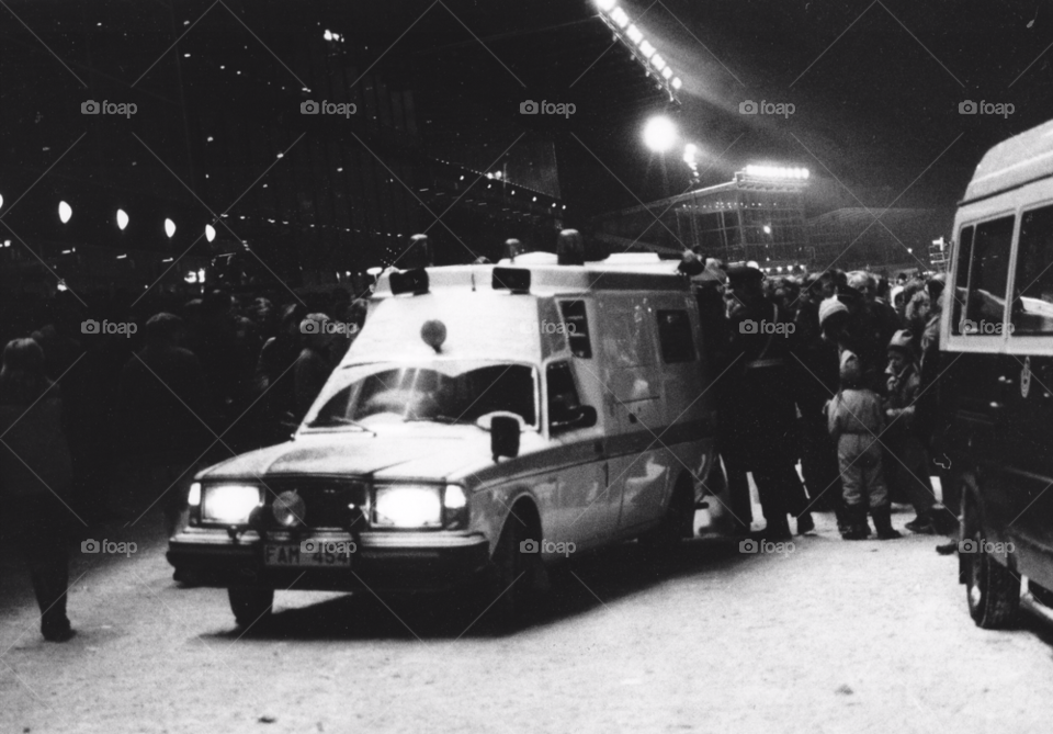 solvalla volvo ambulance crowd by MagnusPm