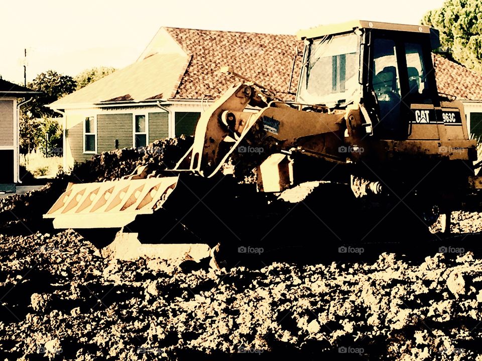 Yellow bulldozer 