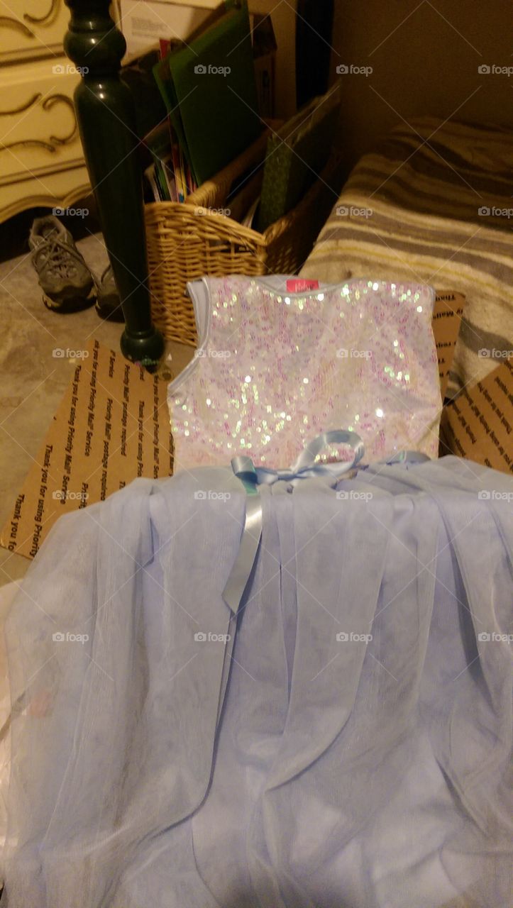 Furniture, Indoors, Bed, Room, No Person