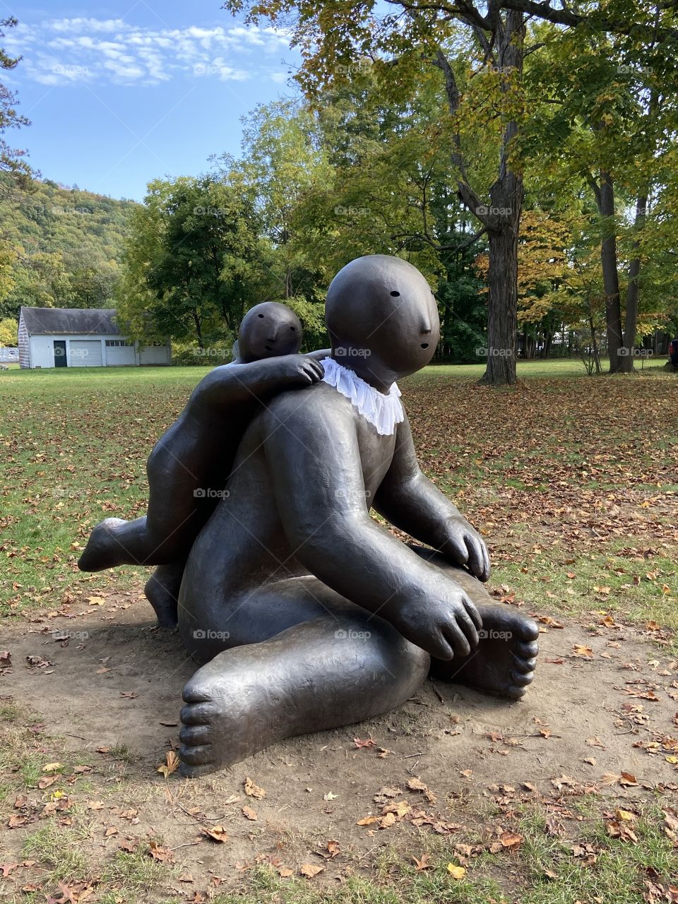 Statues in Kent, Connecticut