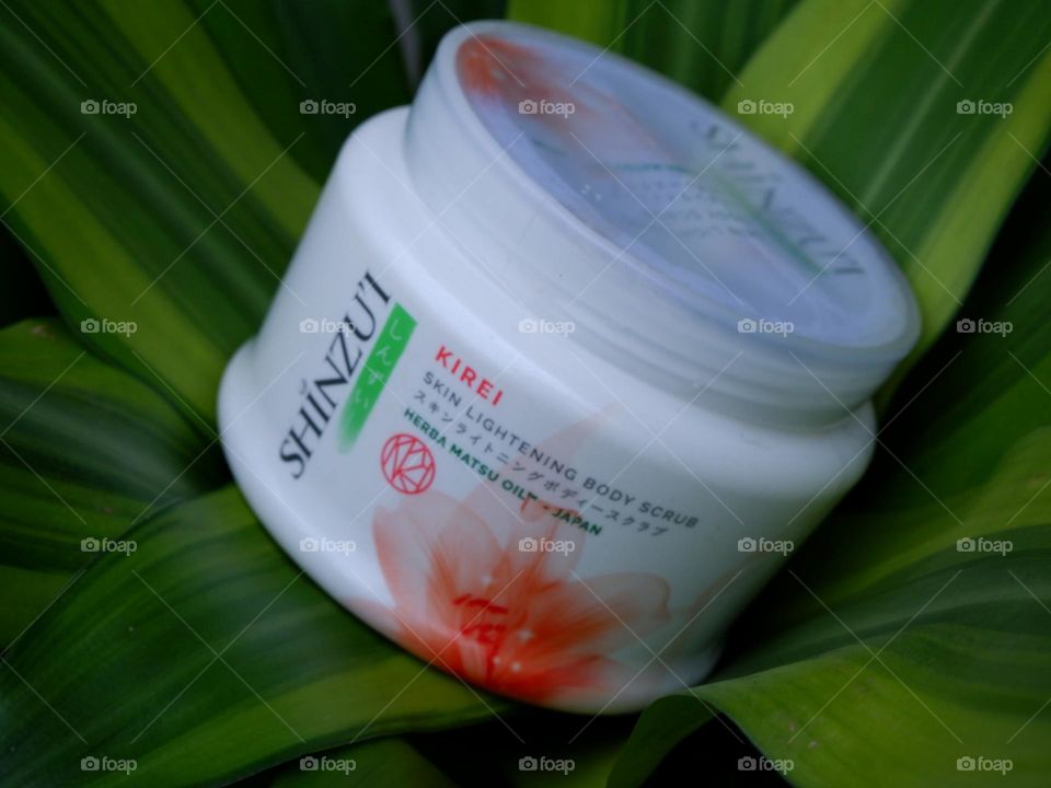 skin lightening body scrub