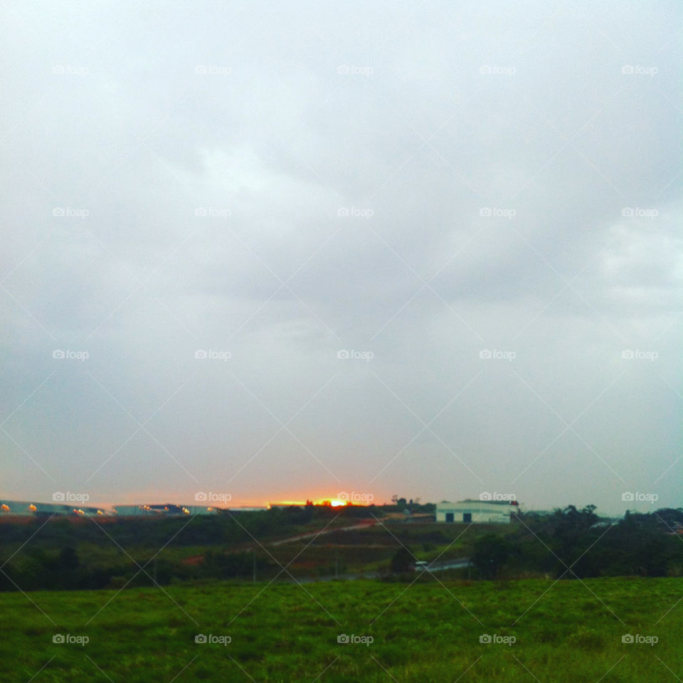 🌄🇺🇸 An extremely beautiful dawn in Jundiaí, interior of Brazil. Cheer the nature! / 🇧🇷 Um amanhecer extremamente bonito em Jundiaí, interior do Brasil. Viva a natureza!