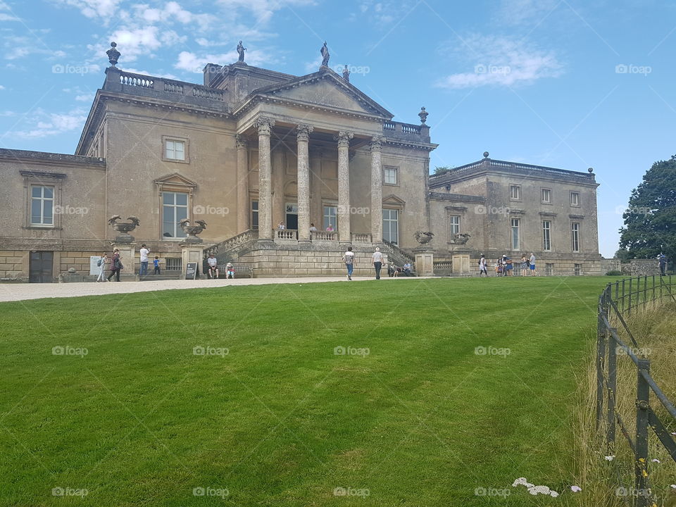 Old photo of a old mansion.
