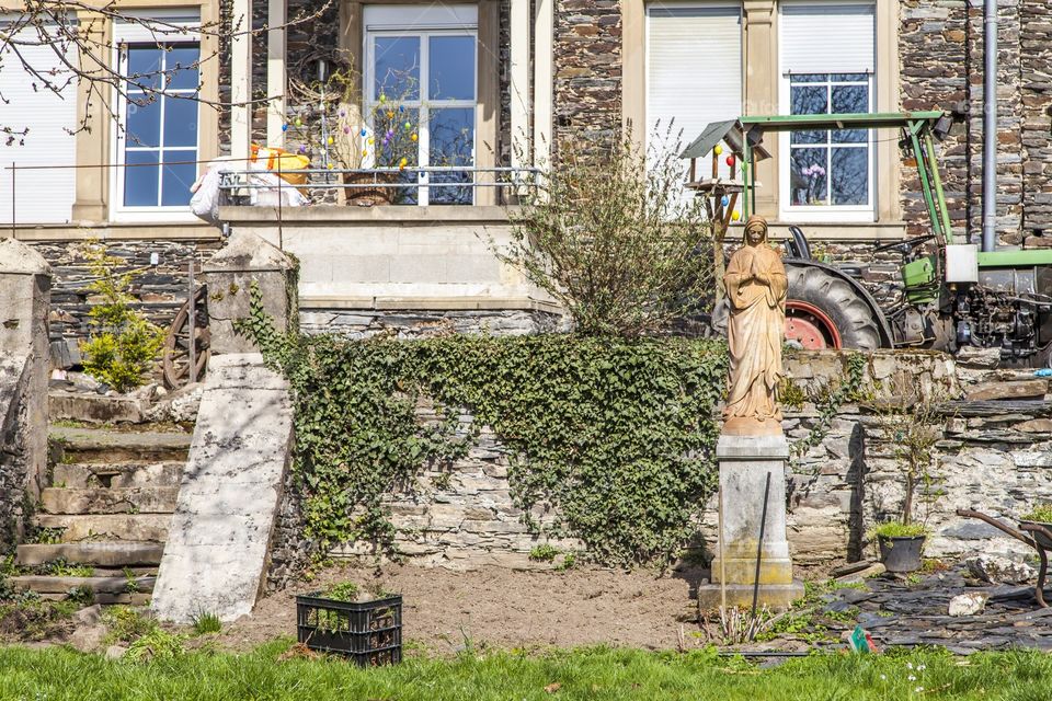 Idyllic home and garden 