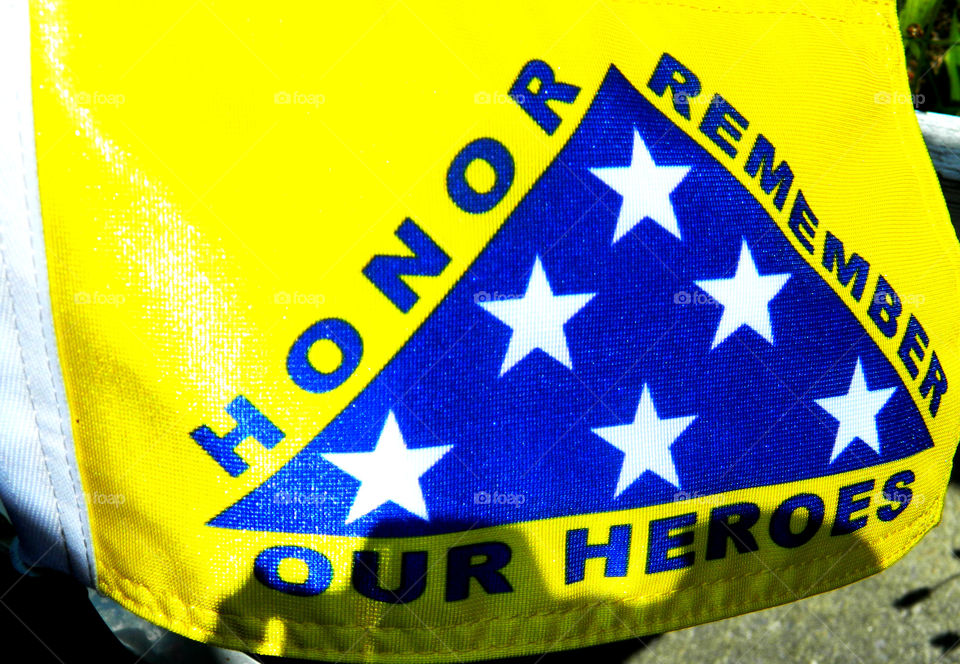 Remember,Heros,men,women,military