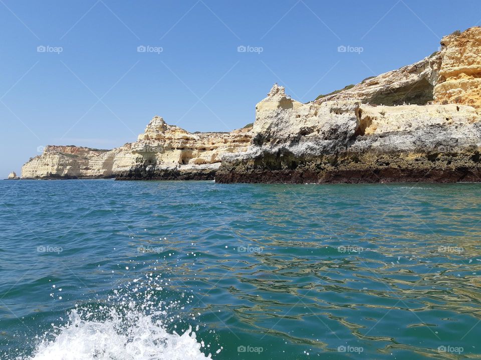 Cliffs beach - Algarve