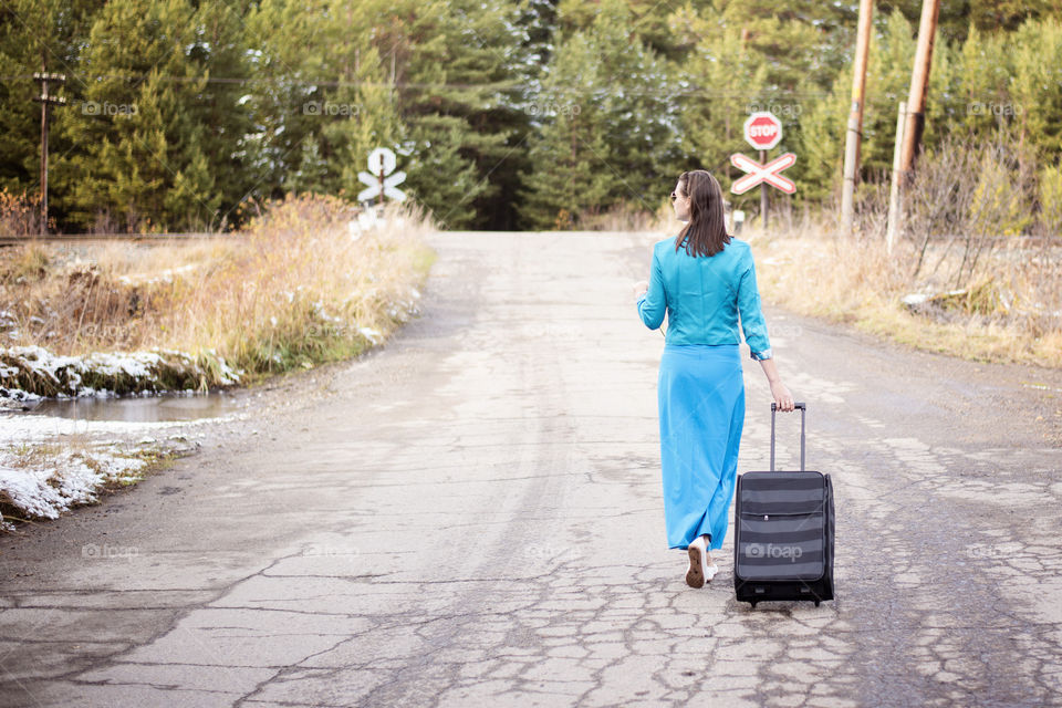 girl on the crossroads