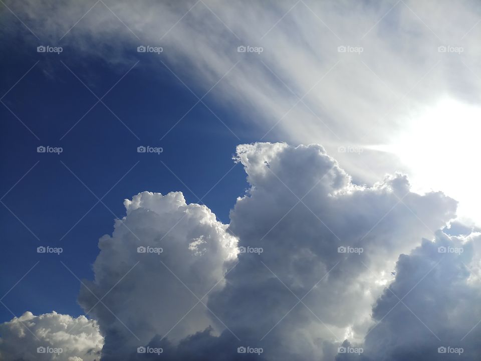 BBB.sky nature is always osm ...bcz there is every second.. changes in th clouds movement. sunshine with blue sky nature's is beautiful right..$$*^^~~