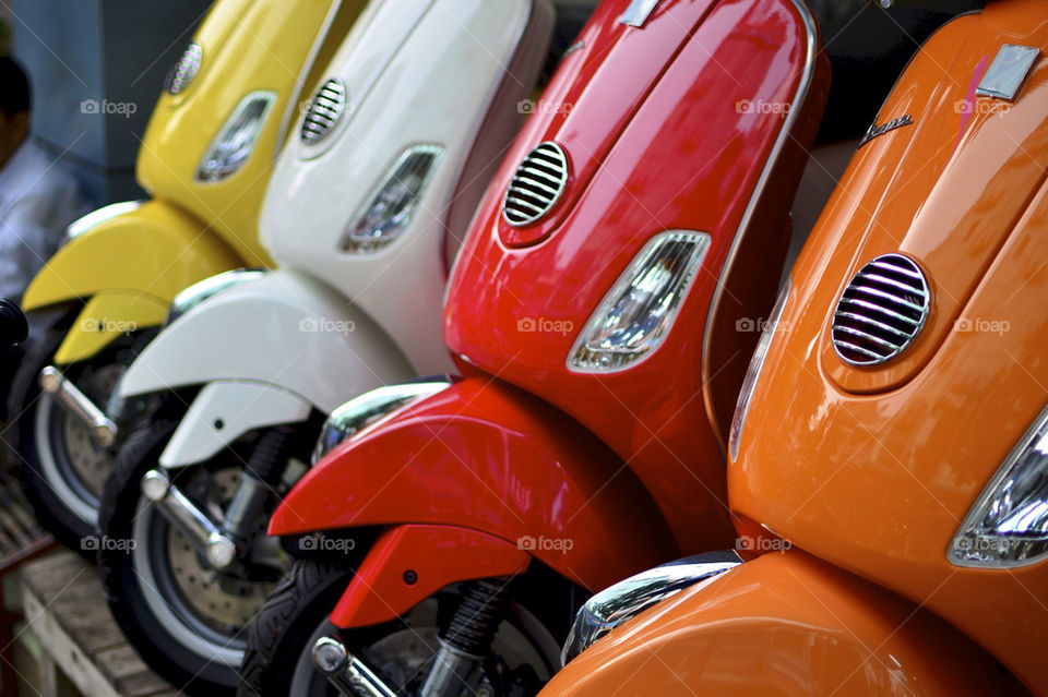 street wheel colourful shop by hkjohan