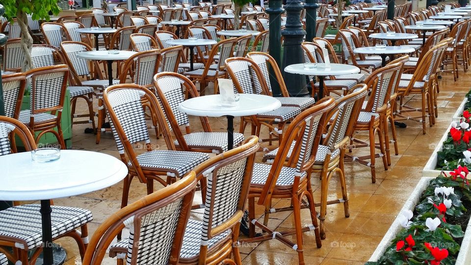 symmetry of the chairs