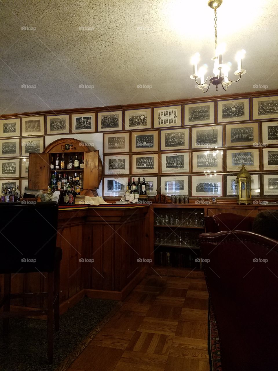 bar in Allegheny HPY club
