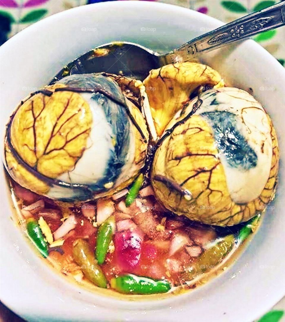 Balut: A Developing Duck Embryo Boiled and Eaten From the Shell!