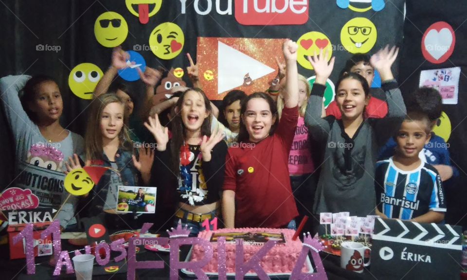 Festa dela do Yotube