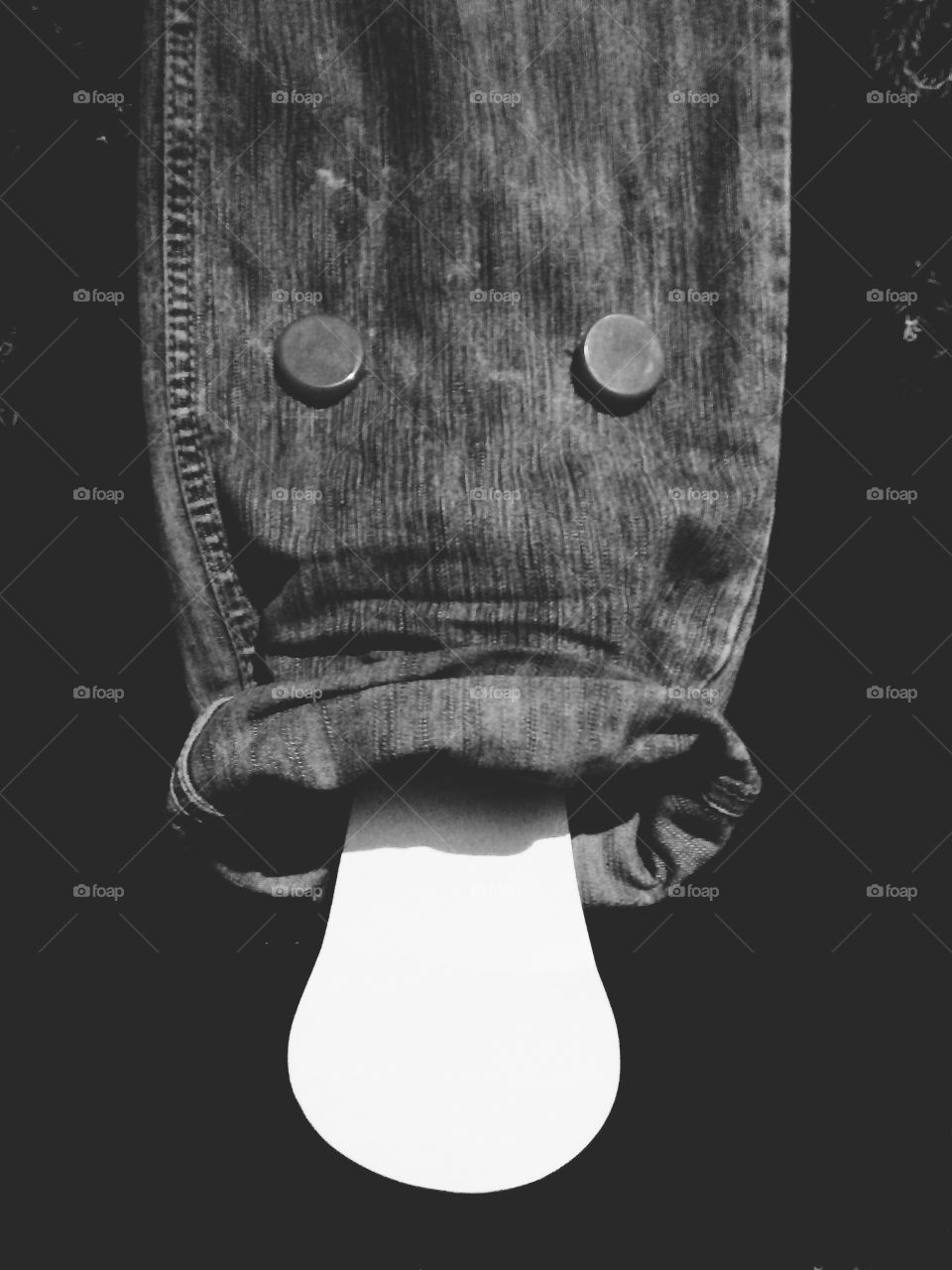 b&w funny msg photo,unny msg photo,Humor Photos,Fun Photos,tongue Teasing Photos,Tongue Teasing Messages,Tongue Teasing Messages,joke Photos,Good Message Photos,Mouthful Message Photos,entertaining Tongues and Jeans Photos