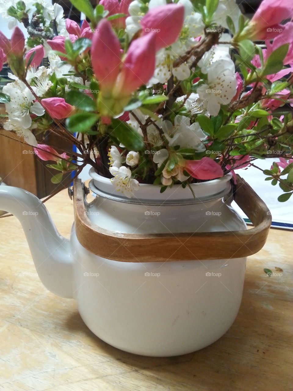 teapot flowers