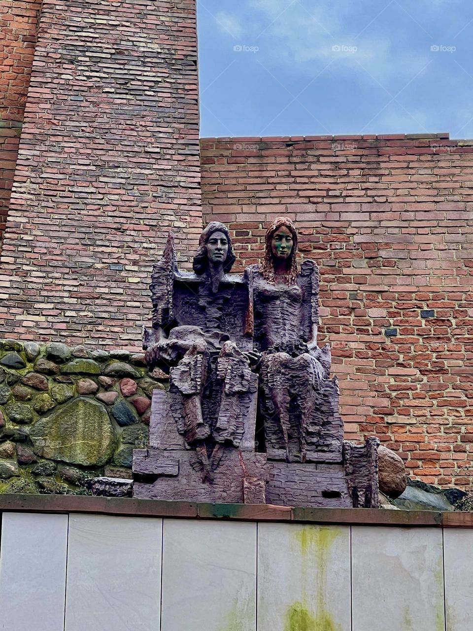 Памятник Варс и Сава в Варшаве 