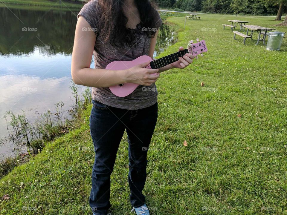 pink ukulele