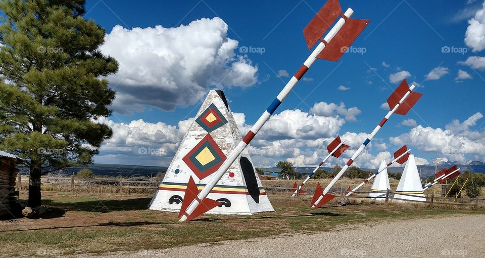 Tourist stop along US160 on the way to Mesa Verde National Park