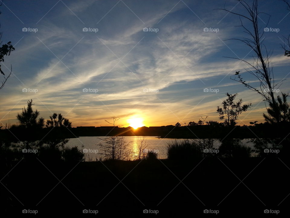 Sunset on the lake 