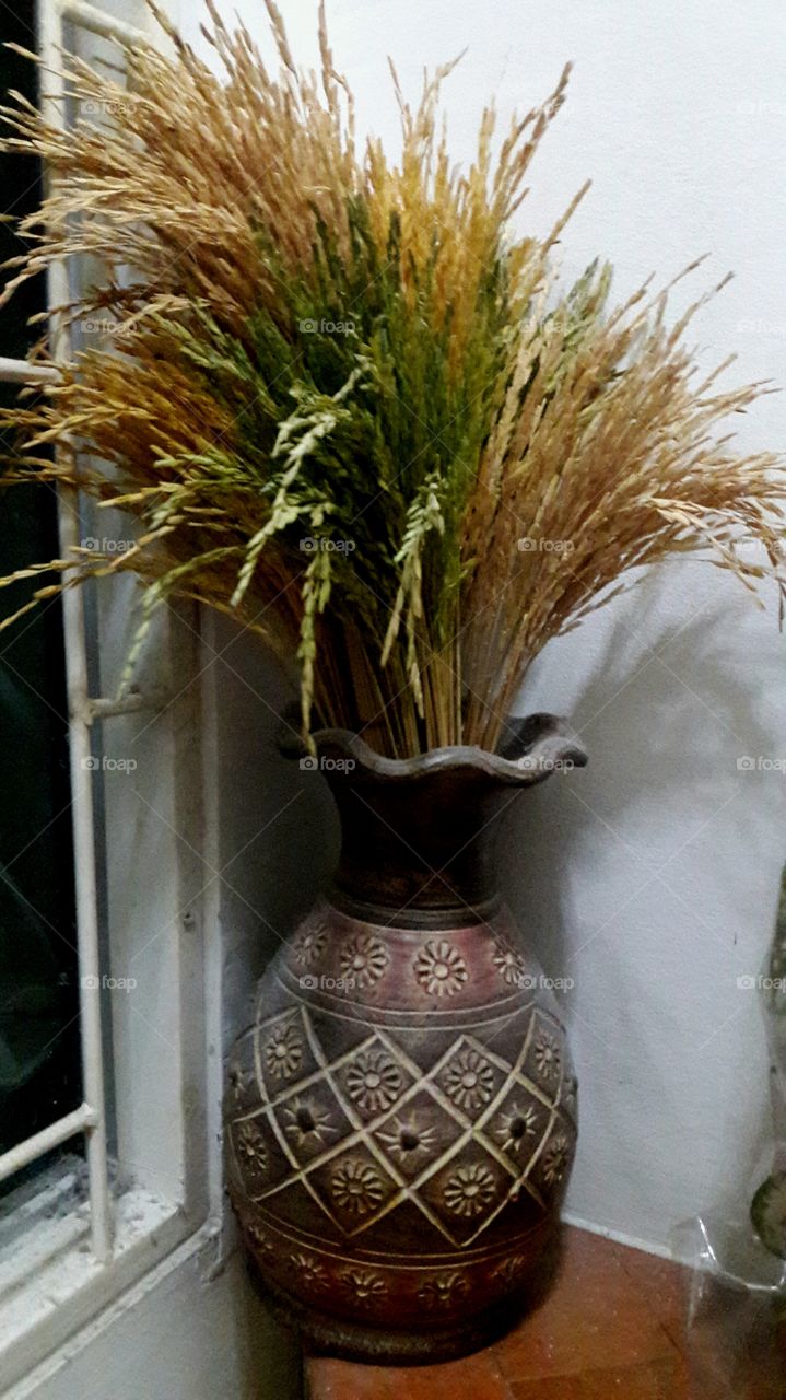 a beautiful rice vase