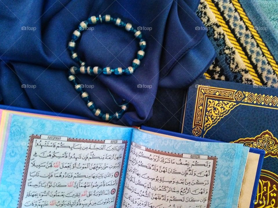 Praying an reading Quran in Rarmadan