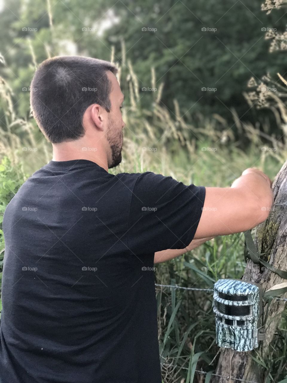 Setting up trail cameras 