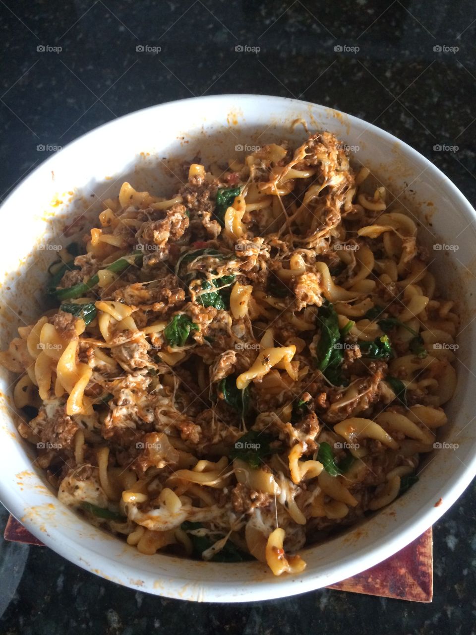 Cheesy beef and spinach pasta 