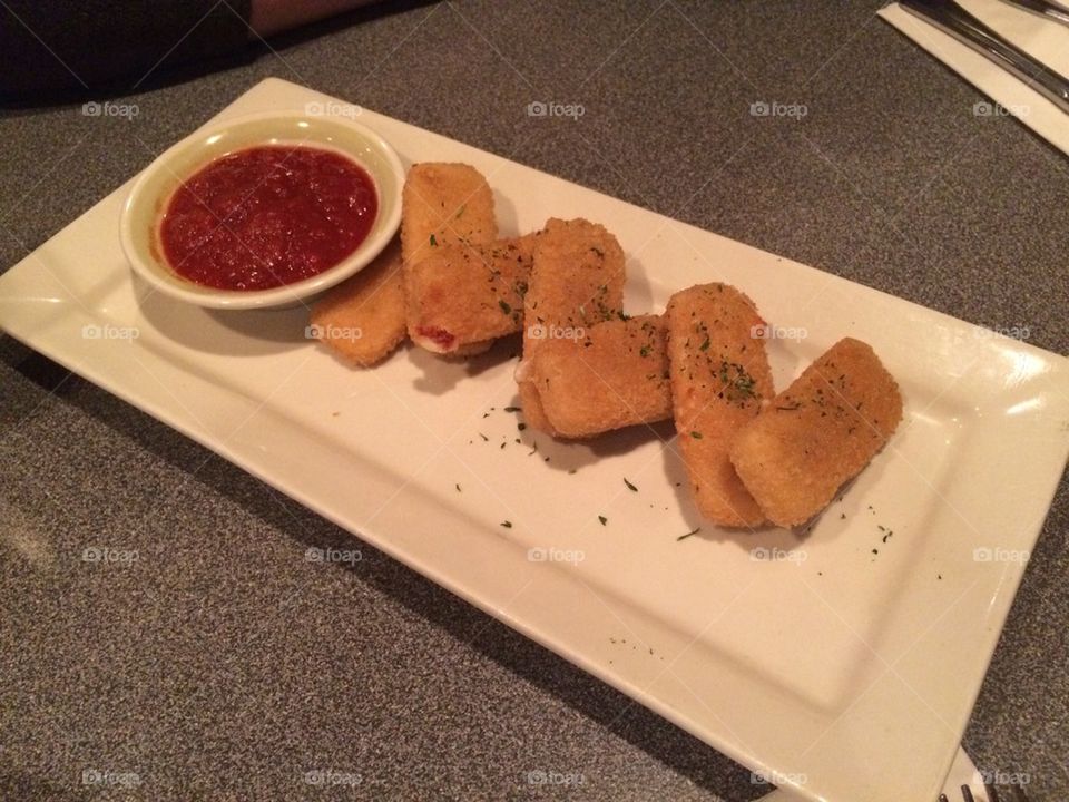 Mozzarella sticks 