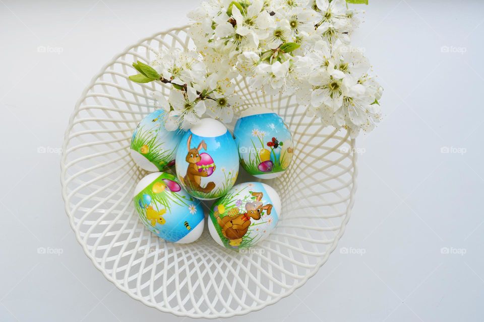 Easter eggs and flowers spring holiday